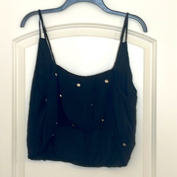 Free People Studded Black Cropped Tank w/ Adjustable Straps Size Large - Picture 2 of 6